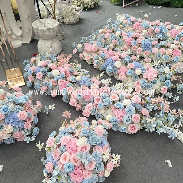 pink and blue flower arrangement